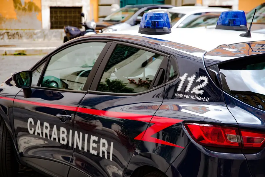 Sassari, sequestrati chili di droga e un fucile clandestino: due arresti dei carabinieri